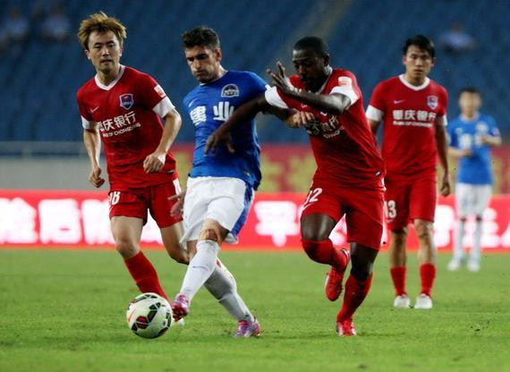 足的加泰罗 足的加泰罗